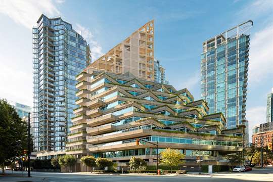 Ванкувер уверенно захватывает пальму первенства в деревянном строительстве
