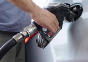 До конца июня цены на бензин могут упасть еще на 40 копеек