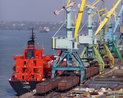 Украинские морпорты увеличили перевалку за 11 месяцев на 2%