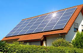 Все больше украинцев устанавливают солнечные панели на своих домах