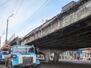 В КГГА рассматривают семь вариантов реконструкции Шулявского моста