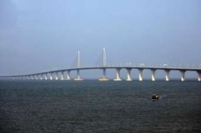 Один из самых больших мостов в мире откроют вопреки страхам