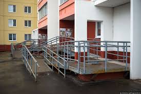 В новостройках не будут проектировать лестницы и порог при входе в здание