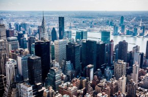 В Нью-Йорке планируют запретить строить небоскребы из стекла и стали