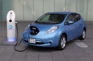 10% мест на киевских парковках оборудуют зарядками для электромобилей