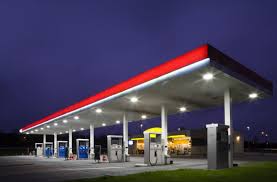 АЗС в январе 2015 г. продали на 34% меньше бензина, чем в январе 2014 г
