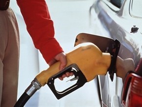 Кризис глубже - бензин дороже
