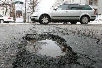 Советы автомобилистам: как защитить машину от плохих дорог