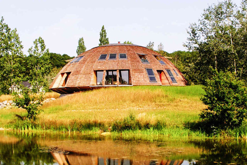Построен вращающийся дом на солнечных батареях