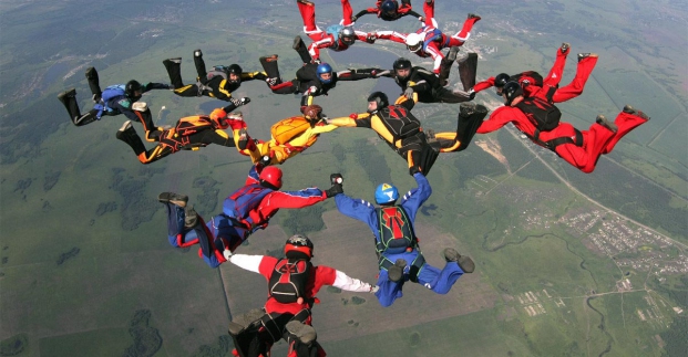 В Харькове установили новый парашютный рекорд
