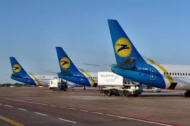 В Украине предлагают пассажирам несколько вариантов решения проблемы из-за запрета полетов над РФ