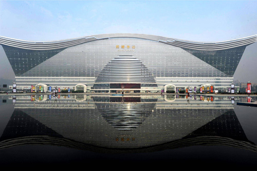 В Китае построили самое большое здание в мире.