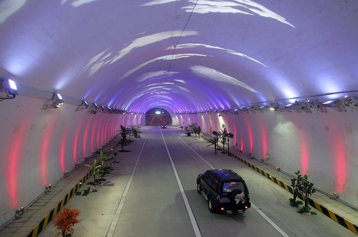 В Крыму объявили о строительстве тоннеля через Керченский пролив