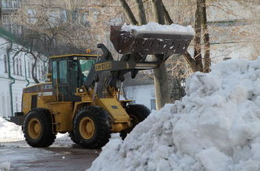 В Киеве из-за снега могут ограничить въезд грузовиков