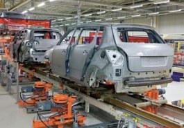 Производство машин в Украине упало почти на 70%
