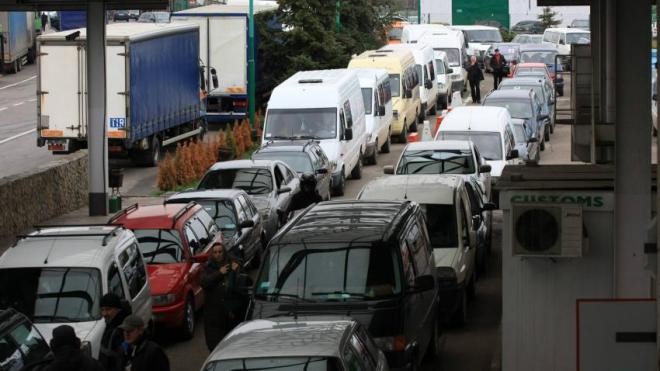 На границе с Польшей могут уменьшиться автомобильные очереди