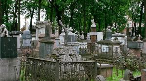 В Украине появятся частные кладбища и крематории