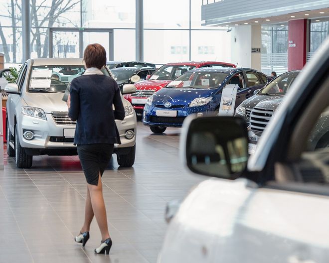 В Украине продажи новых авто достигли максимума с начала года